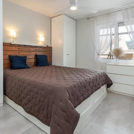 Winahost Vistas Al Mar En Apartamento Rosas